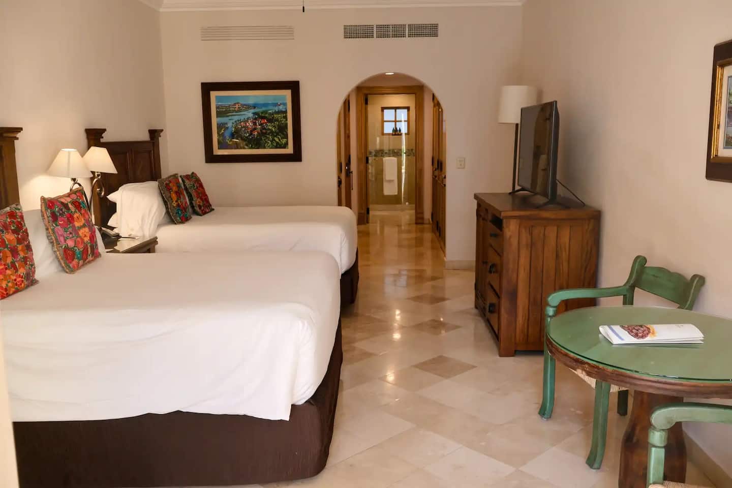 Second bedroom in Villa 1306 with two queen beds
